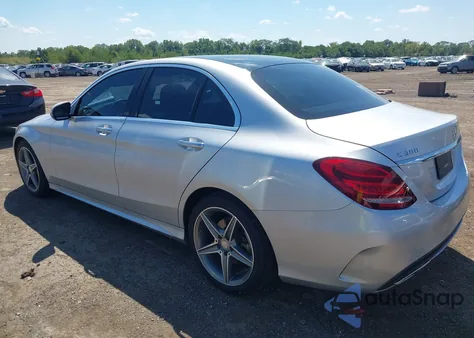2016 Mercedes-Benz C 300 Sport 4Matic из США, поврежденный, VIN 55SWF4KB6GU098542